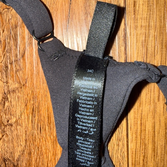 Skims Racerback Bra - Picture 5 of 5